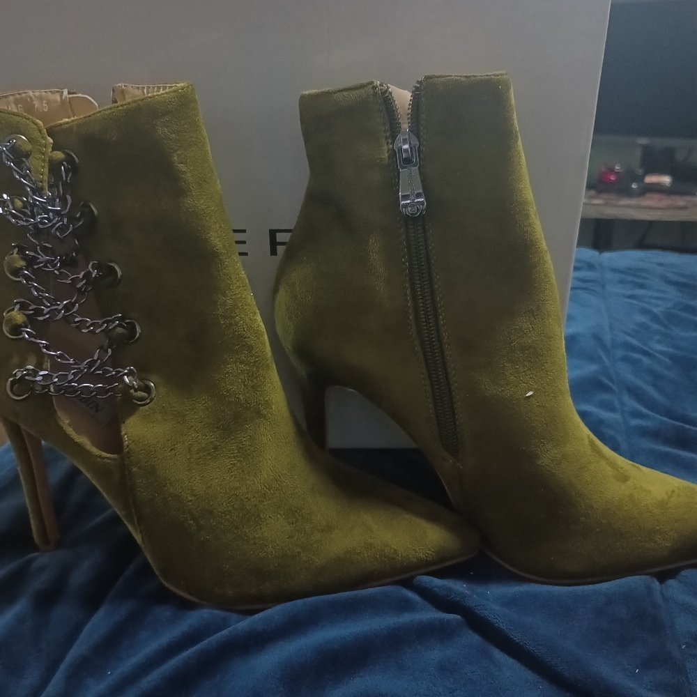 Boots - Picture 2 of 2